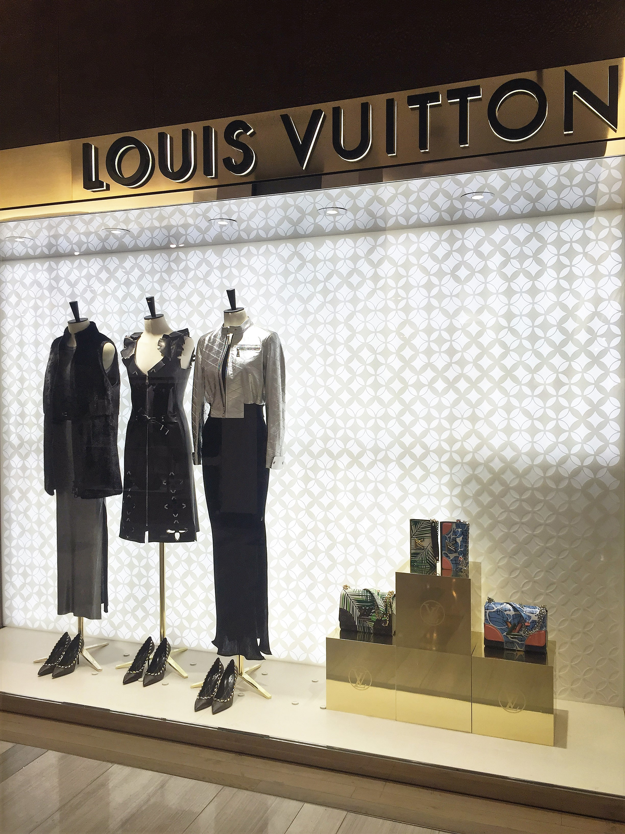 Visual Merchandising for Spring: Louis Vuitton, Las Vegas  Visual  merchandising displays, Window display design, Visual merchandising