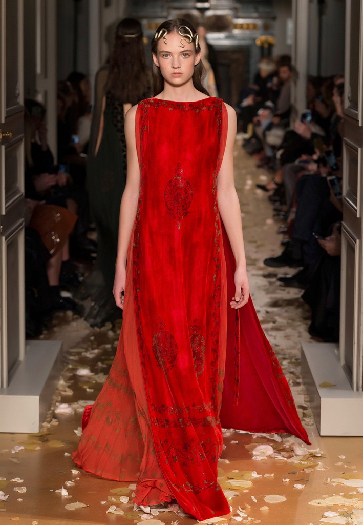 Valentino Spring/Summer 2016 Haute Couture Collection - Fashion Trendsetter