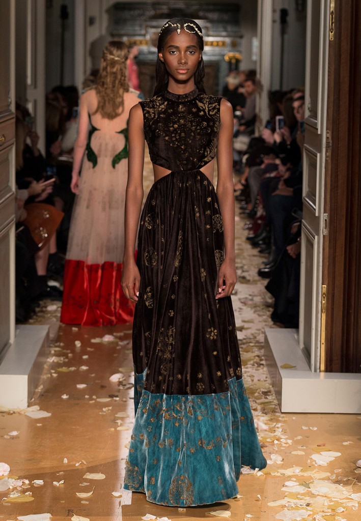 Valentino Spring/Summer 2016 Haute Couture Collection - Fashion Trendsetter