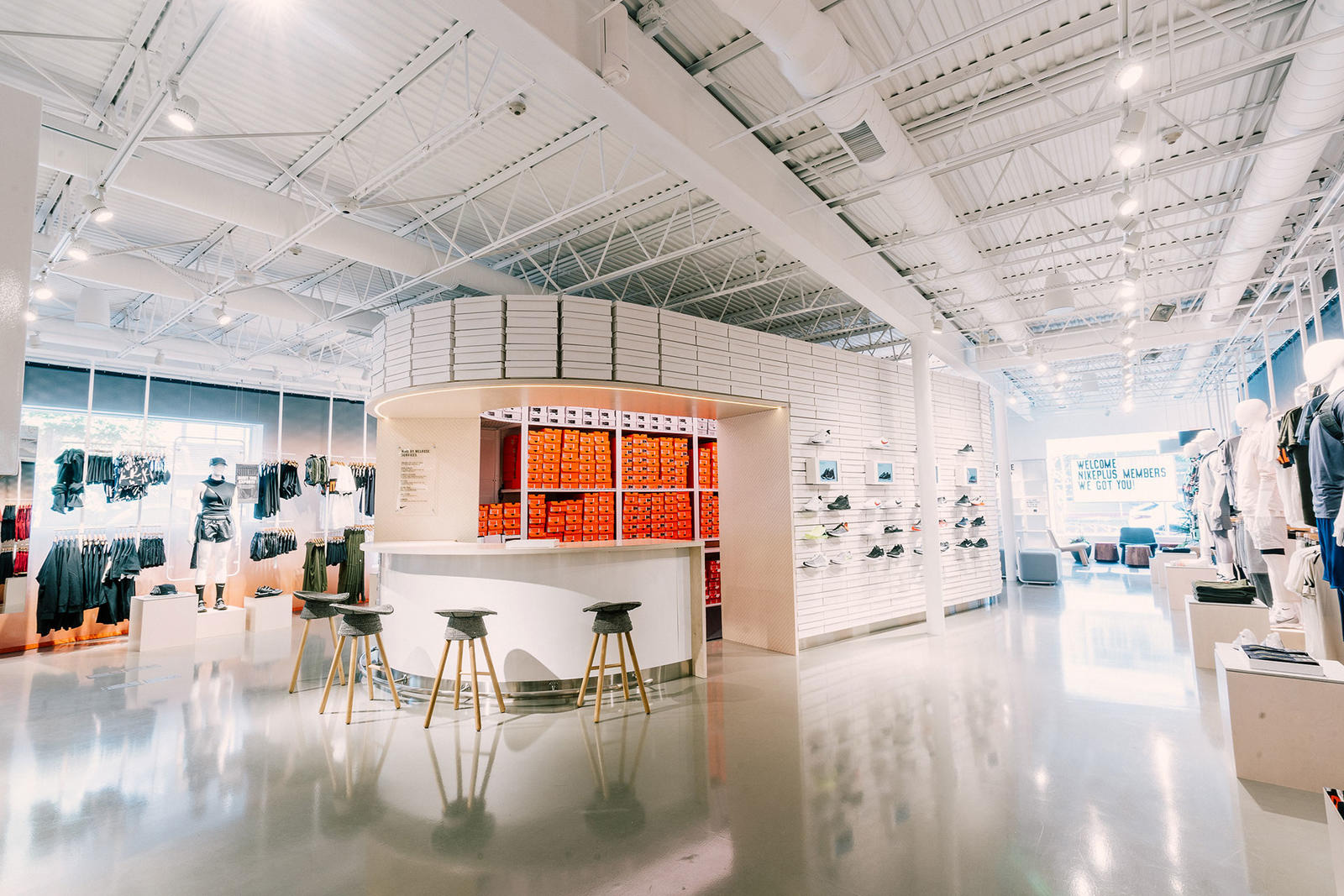 verklaren hoorbaar Apt New Nike Live Concept Store Unites Digital and Physical Retail - Fashion  Trendsetter