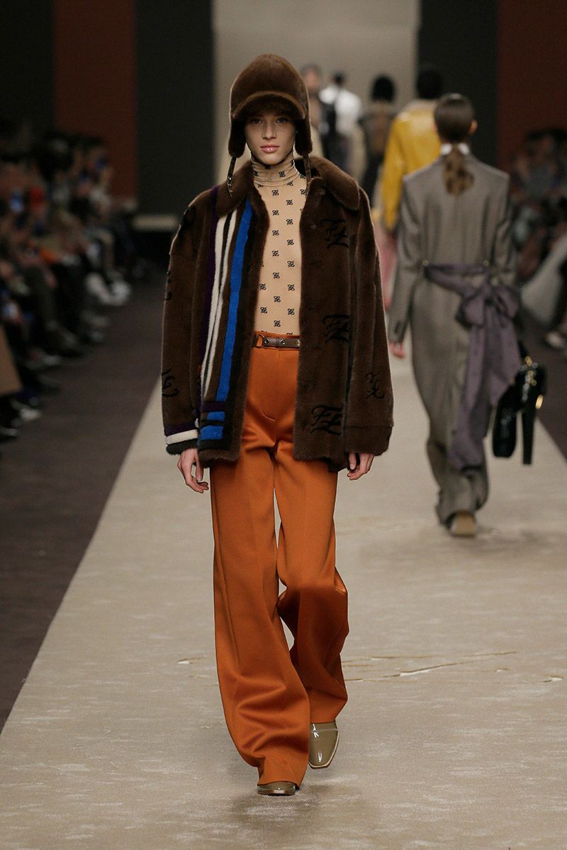 FENDI Women's Fall/Winter 2019/2020 Collection - Fashion Trendsetter