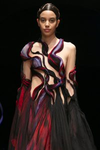 Iris van Herpen Spring/Summer 2020 Couture Collection: Sensory Seas ...