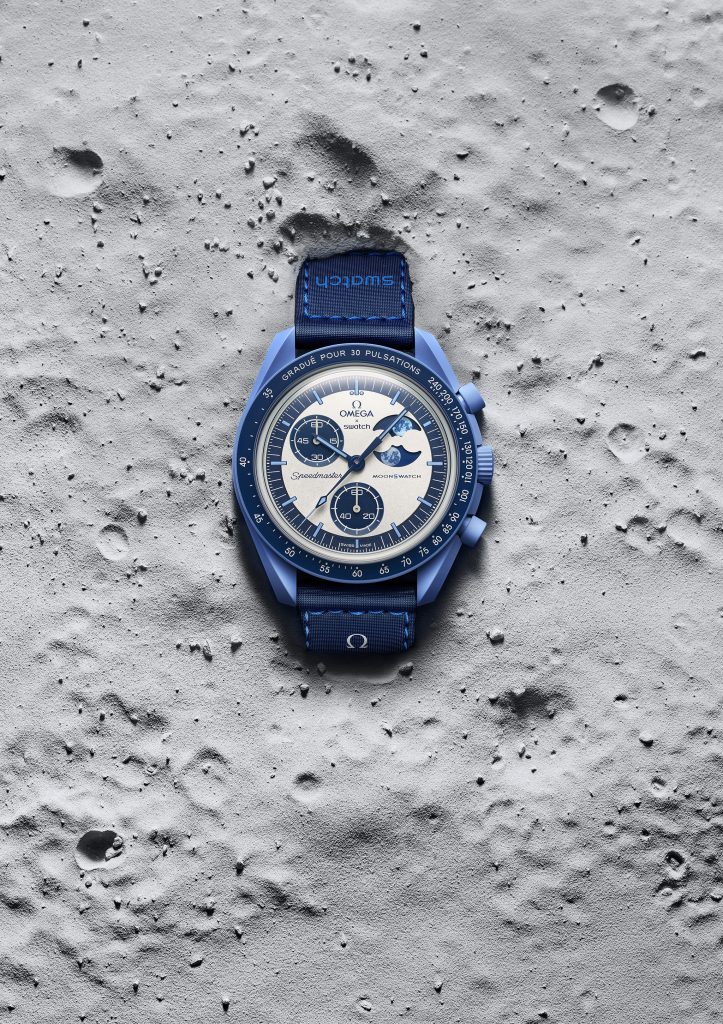 MISSION TO THE SUPER BLUE MOONPHASE - The Bioceramic MoonSwatch.