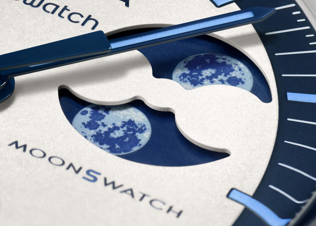 MISSION TO THE SUPER BLUE MOONPHASE - The Bioceramic MoonSwatch.