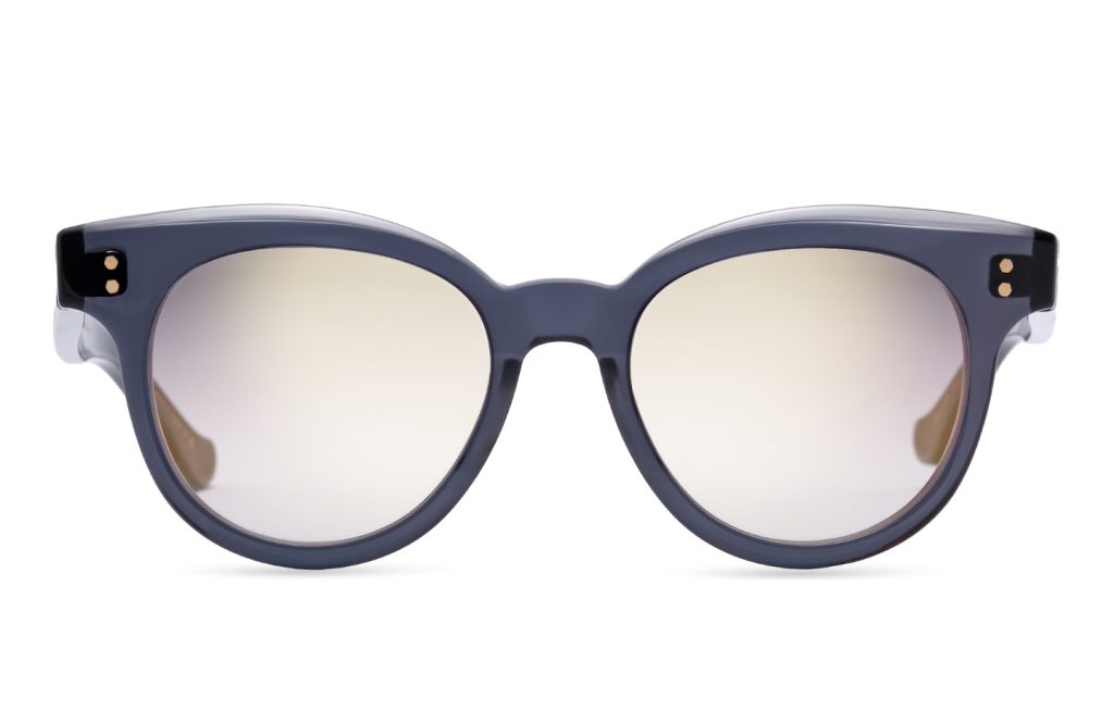 The LYONS Sun frame in Midnight Rose

SKU: DTS736-A-01, FRAME: Midnight Rose, LENS: Smoke Gradient - Gold Flash