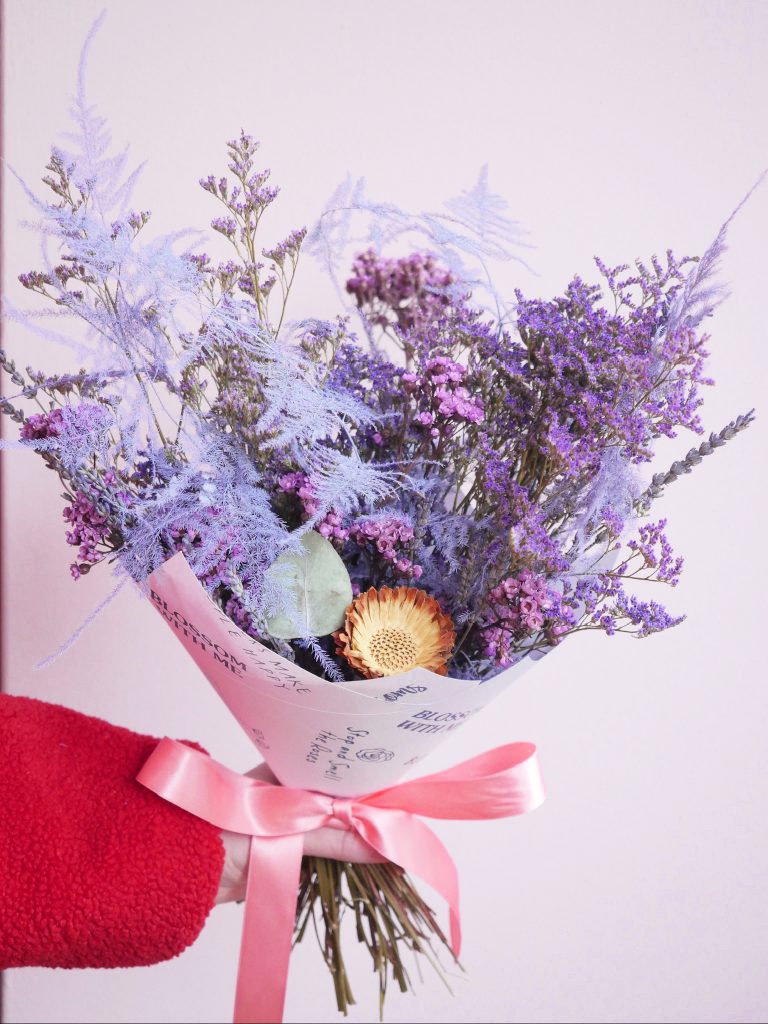 The Sweet Sprigs Dried Flower Baked Blossom Bunch